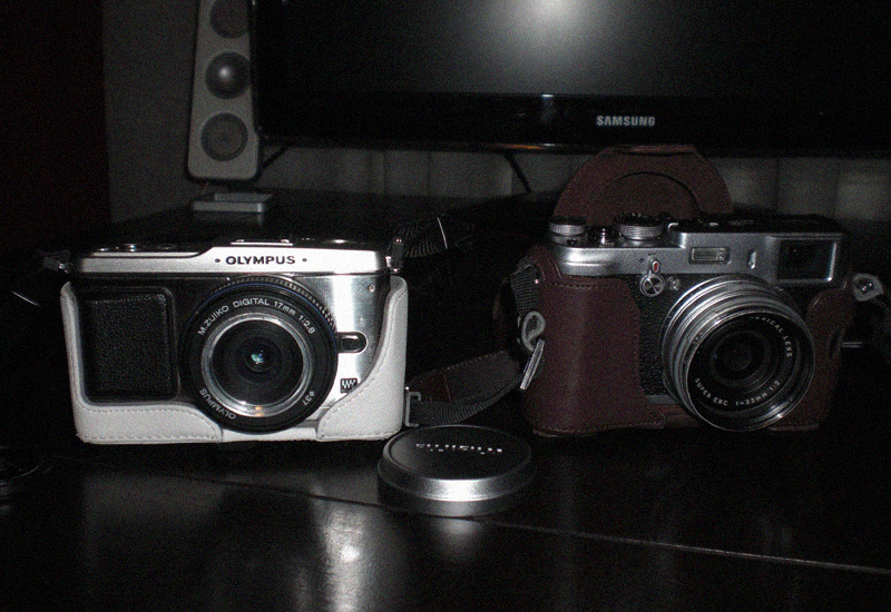 Videonauts Olympus PEN E-P1 vs. Fuji Finepix X100