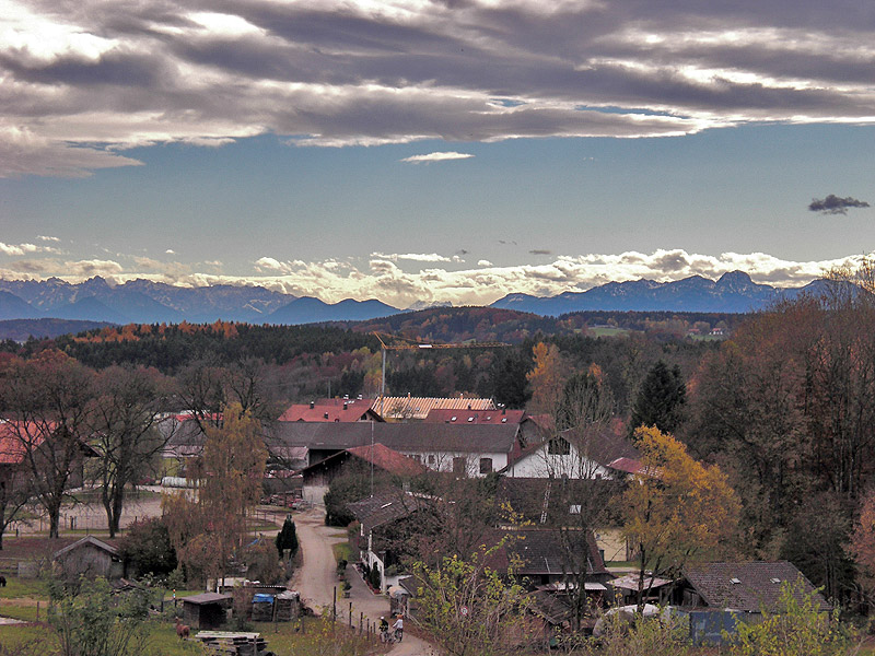 On the road - Wasserburg auf der Panoramaweg Isar Inn