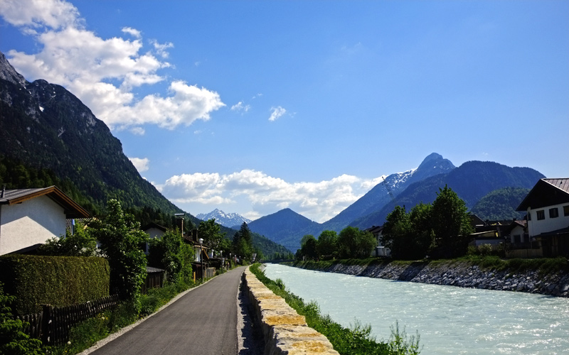 Videonauts Mittenwald Biketour